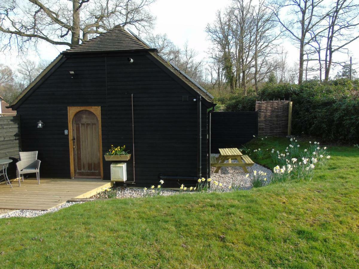 Bond'S Cottage Barn Royal Tunbridge Wells Exteriör bild